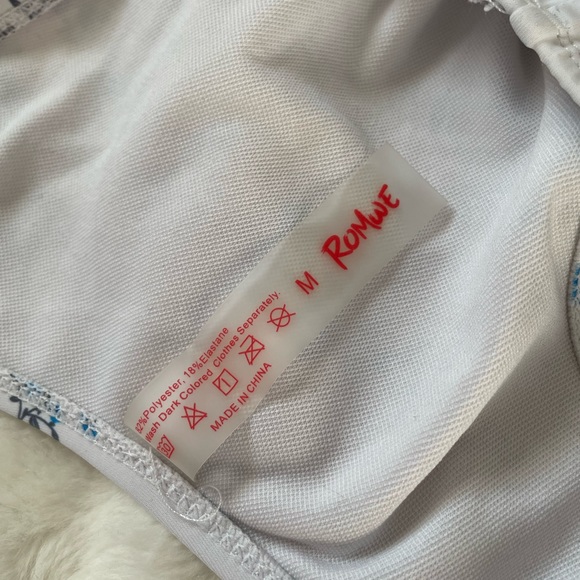 Blue and white floral bikini - Picture 4 of 5